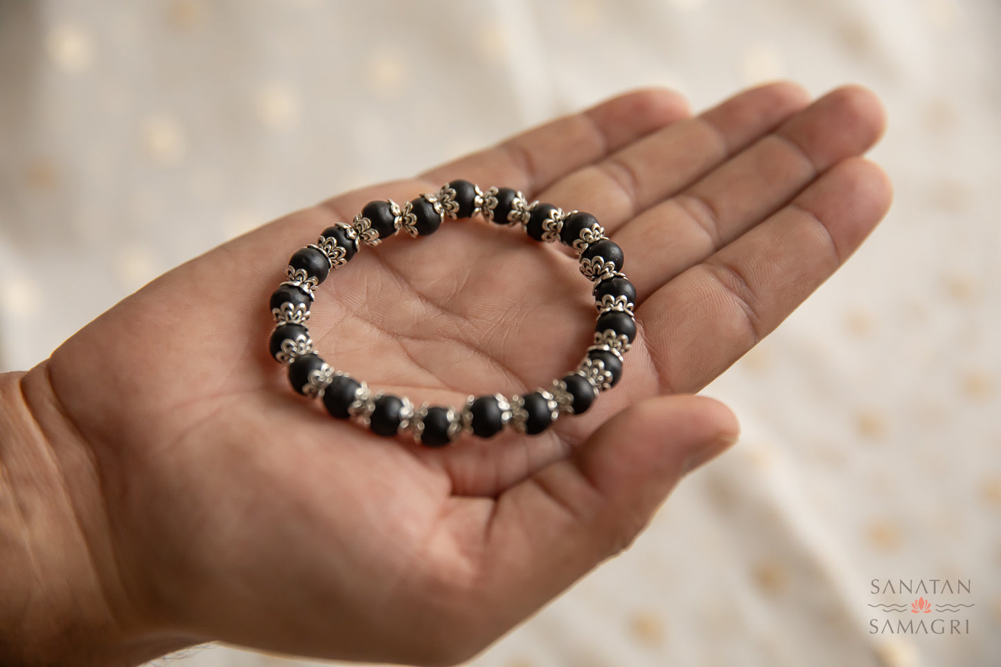 Karungali Bracelet with German Silver Caps | Certified Quality